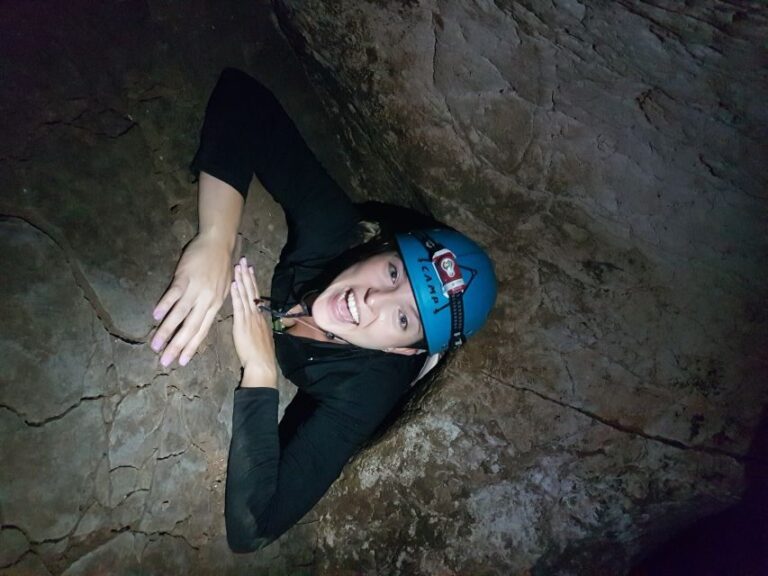 Capricorn Caves: 120 Minute Capricorn Adventurer Tour - Why This Tour Works Well