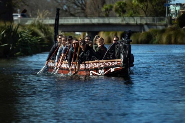 Christchurch: Waka Paddling Experience on the Avon River - Who Should Consider This Tour?