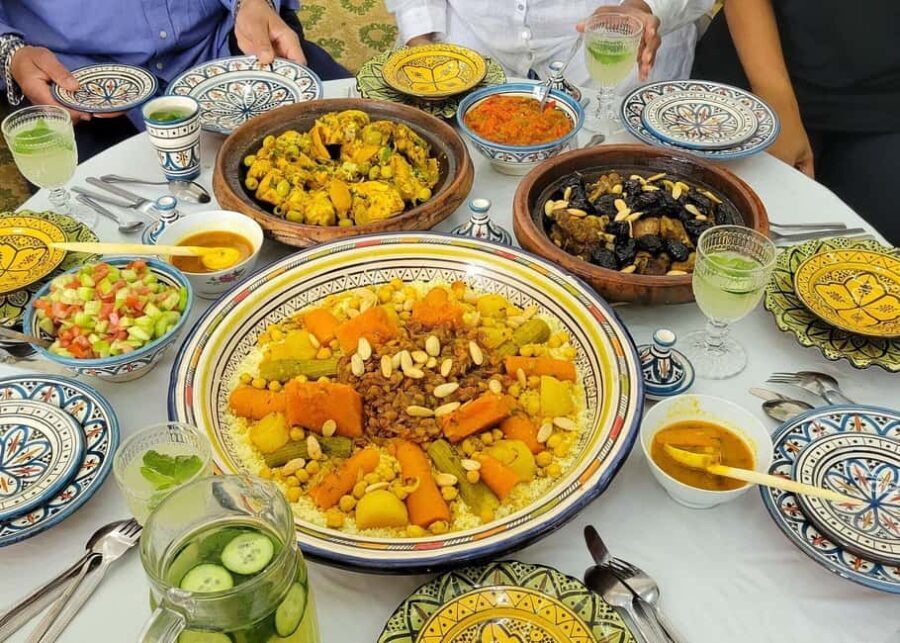 Cook Moroccan Food & Try on Traditional Clothes like a local - Detailed Breakdown of the Tour