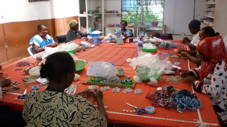 Day Tour:Nairobi Museum, Kicc Tower, Kobe and Giraffe Center - Practical Details and Tips