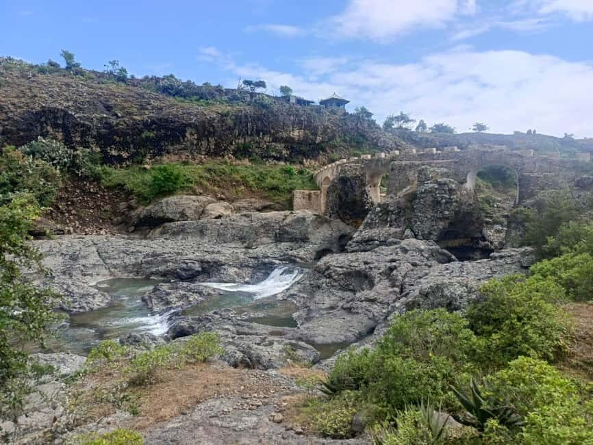 Day trip Debre Libanos, Bule nile George &Portugal Bridge - Exploring Debre Libanos Monastery & Museum