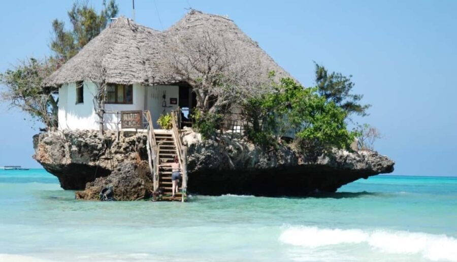 Day trip to the Rock Restaurant & relax on mtende beach - Frequently Asked Questions