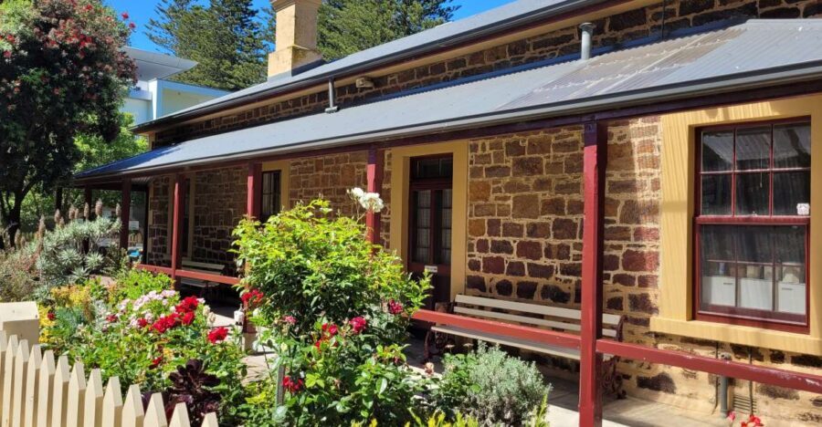 Discover Victor Harbor Guided Walking Tour - Heritage Buildings and Warland Reserve