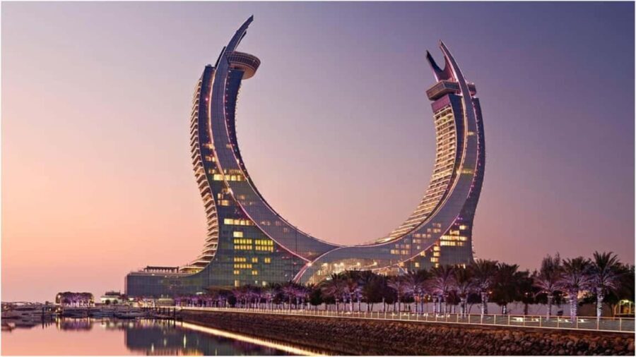 Doha: Guided City Tour with Airport or Hotel Pickup - Exploring the Traditional: Souq Waqif