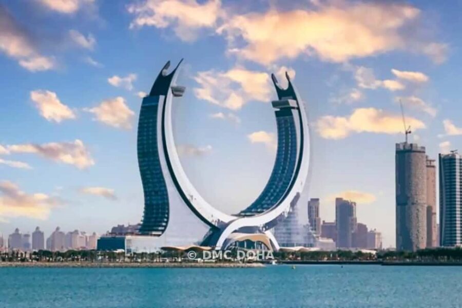 Doha: Layover or Stopover City Highlights Tour with Transfer - The Guide and Group Experience