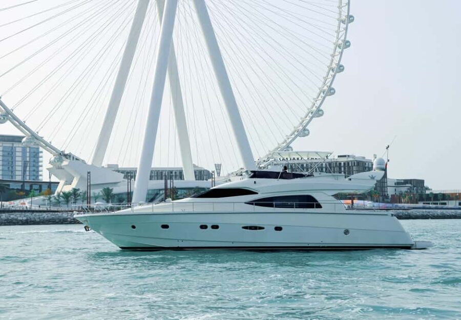 Dubai: 2 hours Luxury Yacht - Dominator 64s - Introduction