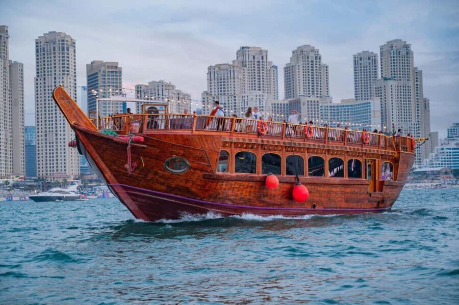 Dubai Creek Dhow Cruise with Unlimited Freshly Baked Pizza - A Detailed Look at the Experience