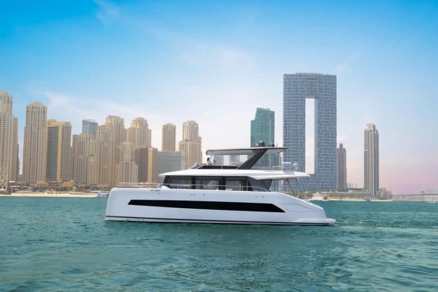 Dubai Harbour : Luxury Yacht Tour with Private Transfer - Practical Details & What to Expect