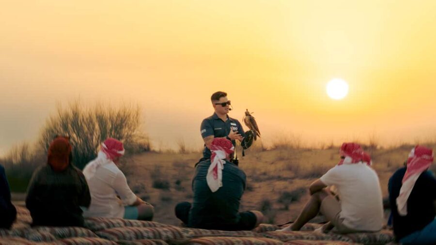 Dubai: Heritage Safari in Vintage Land Rover with Dinner - Transport, Group Size, and Value
