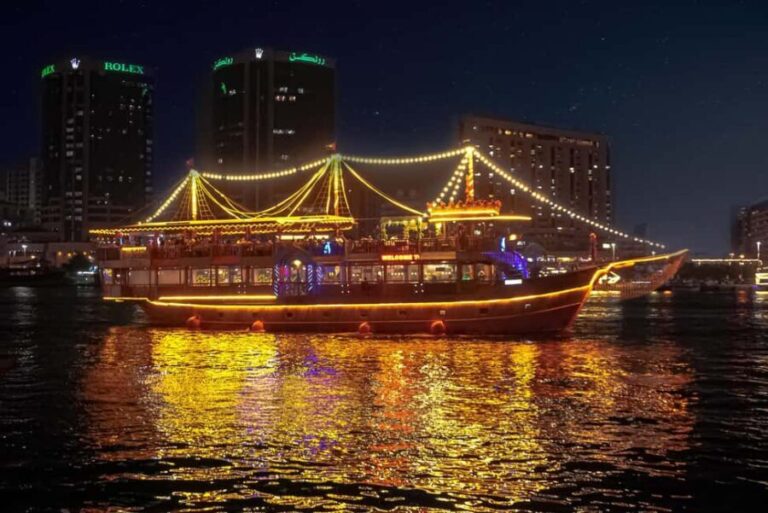 Dubai: Luxury Dinner Cruise with Live Music - What Do Past Travelers Say?