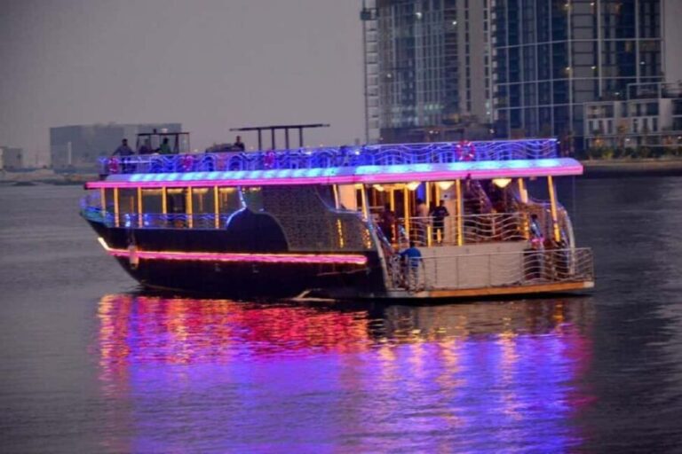 Dubai Marina Dhow Cruise: Dinner Buffet & Live Entertainment - The Pros and Cons: Weighing the Experience