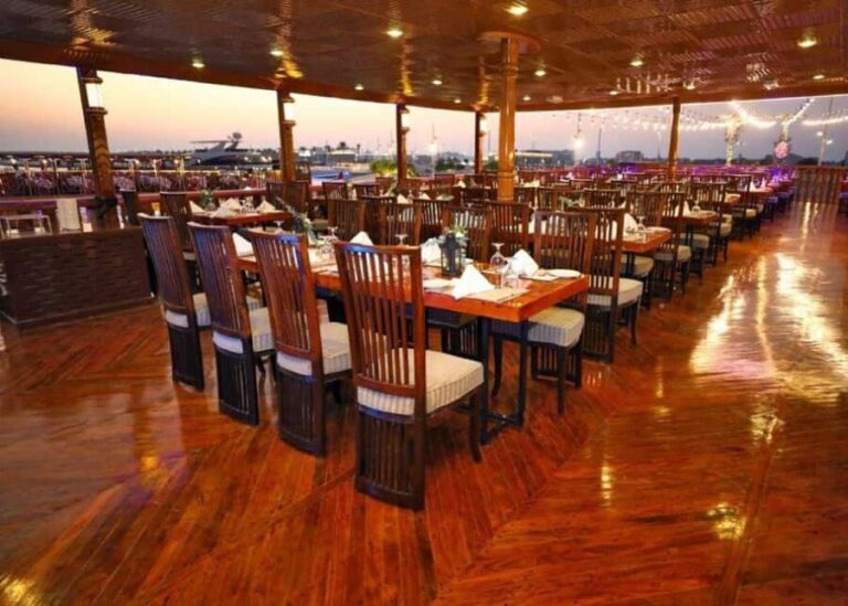 Dubai: Marina Dinner Cruise with Tanoura Dance Show - The Realities of the Experience