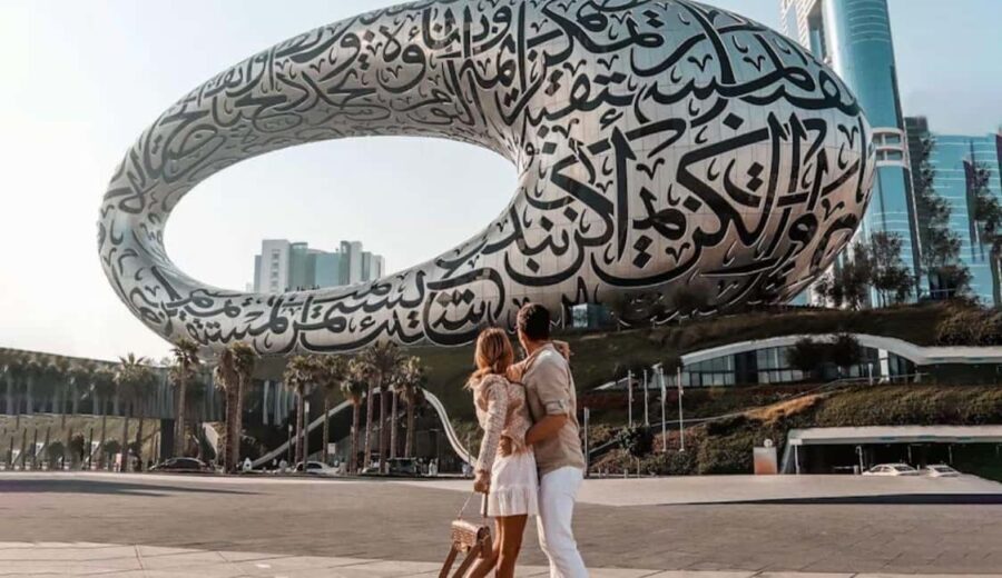 Dubai: Private Guided City Tour and Dubai Frame Entry Ticket - The Experience of Entry and the Price