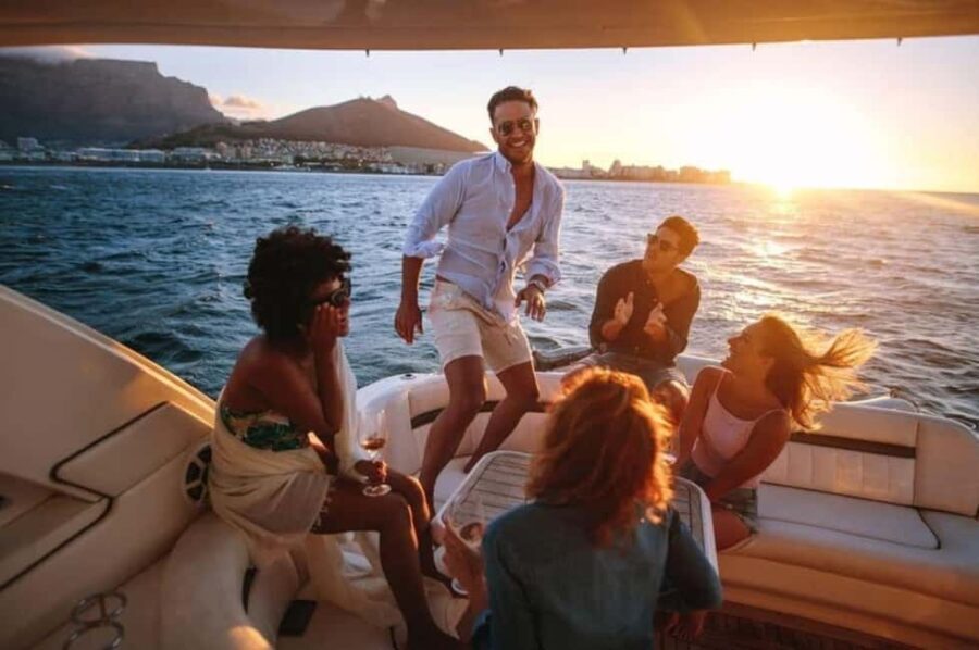 Dubai: Private Sunset Yacht Tour from Dubai Marina - What to Expect on Your Sunset Cruise