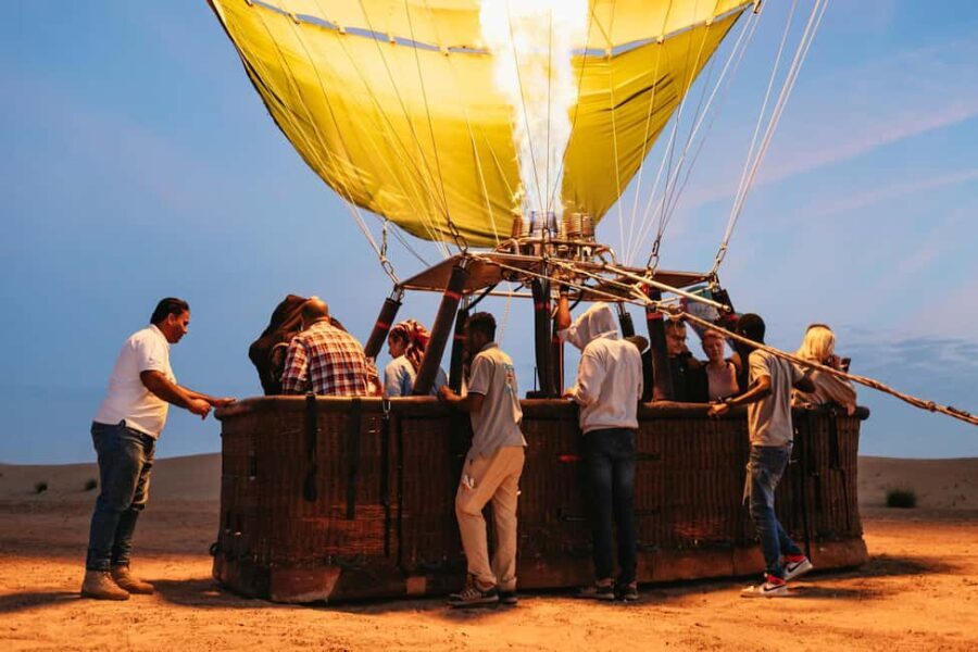 Dubai: Sunrise Hot Air Balloon Tour Over the Desert - Why This Tour Offers Great Value