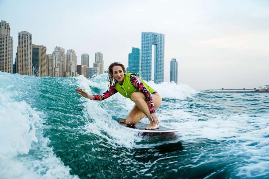 Dubai wakesurfing & wakeboarding: Snacks & drinks included! - Who Should Consider This Adventure?