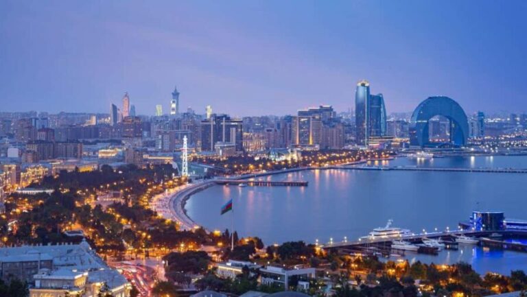 Exclusive Baku City Tour: Where East Meets West - Exploring the Itinerary in Detail