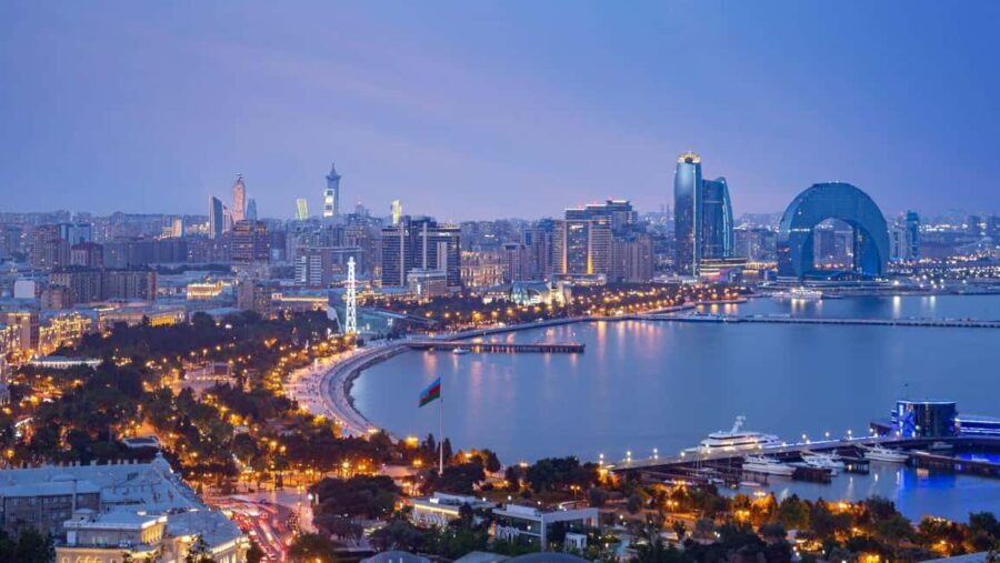 Exclusive Baku City Tour: Where East Meets West - Exploring the Itinerary in Detail