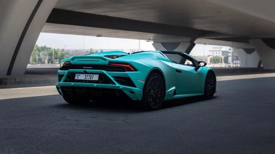 Experience Dubai in a Lamborghini - What to Expect During Your Lamborghini Experience