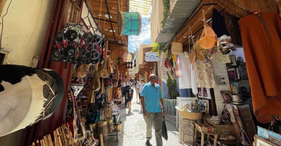 Fes: Medina Guided Tour with Local - Exploring the Medina: A Closer Look