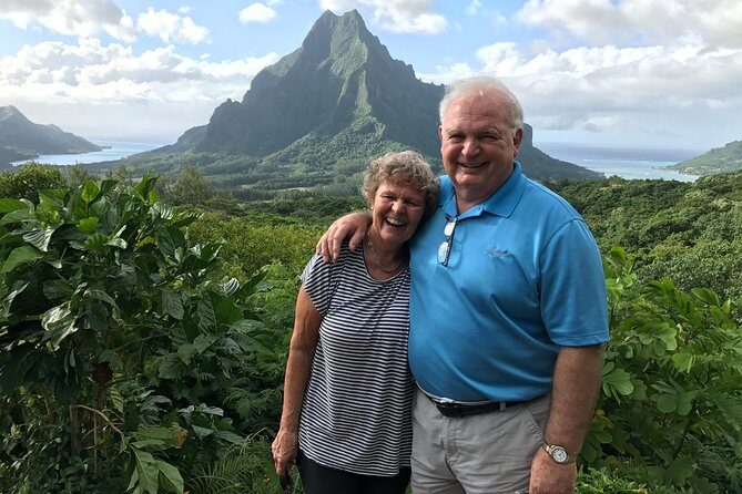 Franckyfranck tours Moorea - Tours privés // Private half day tours - Discovering Moorea in Comfort and Style