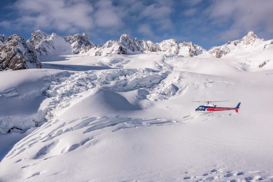 Franz Josef: 20-Min Scenic Glacier Flight with Snow Landing - The Experience in Detail