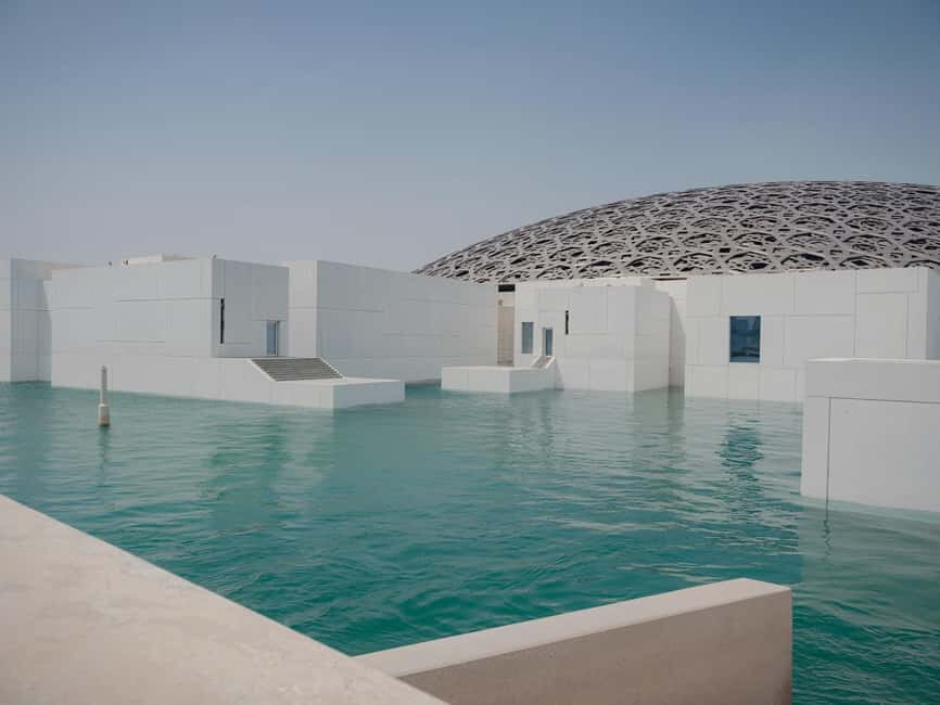 From Abu Dhabi: City Sightseeing and Sheikh Zayed Mosque - Who Would Enjoy This Tour?