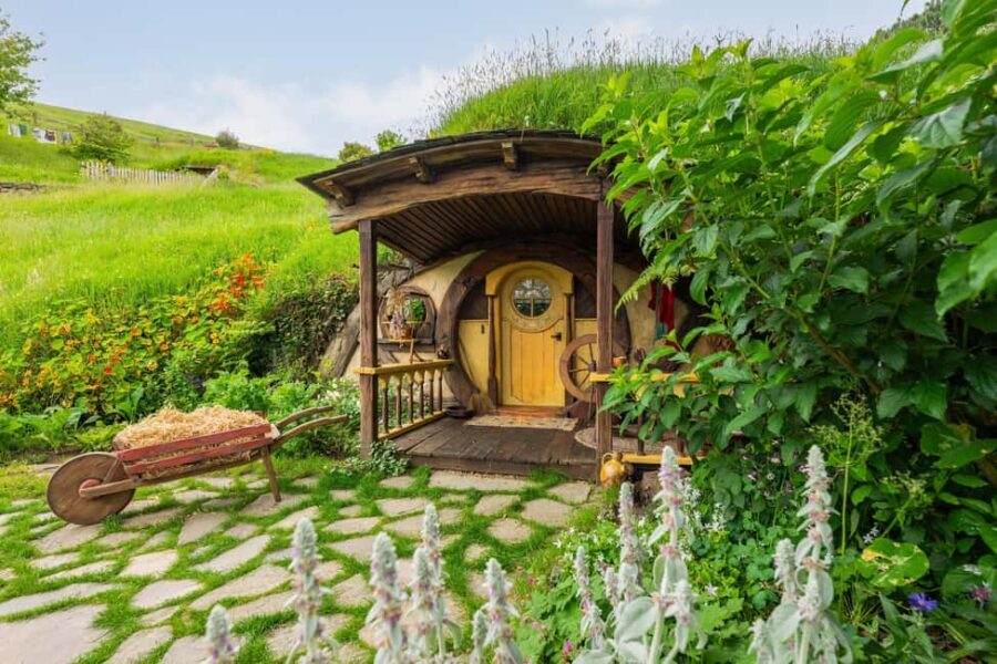 From Auckland: Hobbiton Movie Set Full-Day Trip - The Itinerary: What to Expect