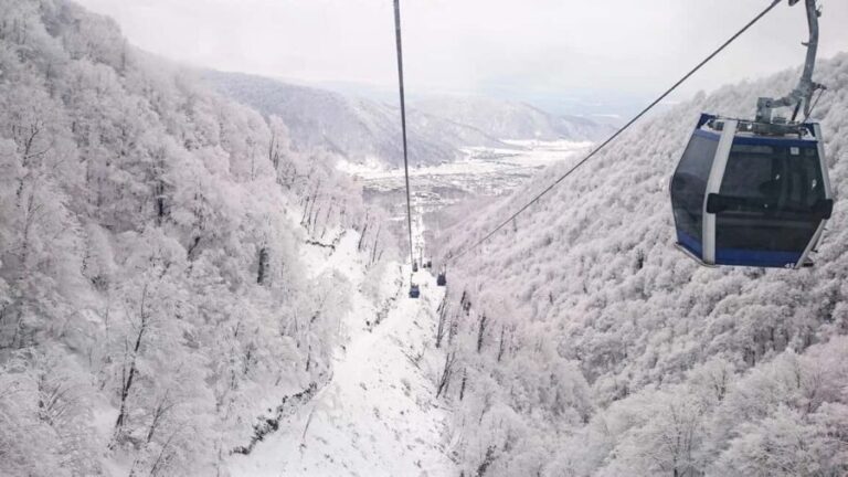 From Baku: Gabala Cable Car, Nohur Lake & Juma Mosque Trip - First Stop: Shamakhi and Juma Mosque