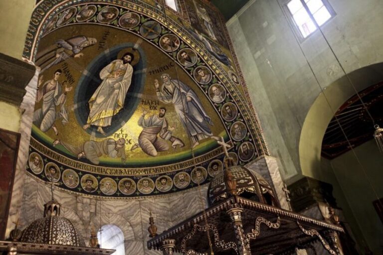 From Cairo: Overnight Trip to Saint Catherine Monastery - Descending and Visiting Saint Catherine’s Monastery