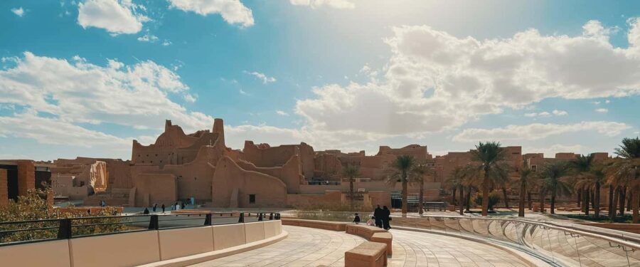 From Diriyah to Alzal Market with private transportation - Old Riyadh and the Vibrant Al Zal Market