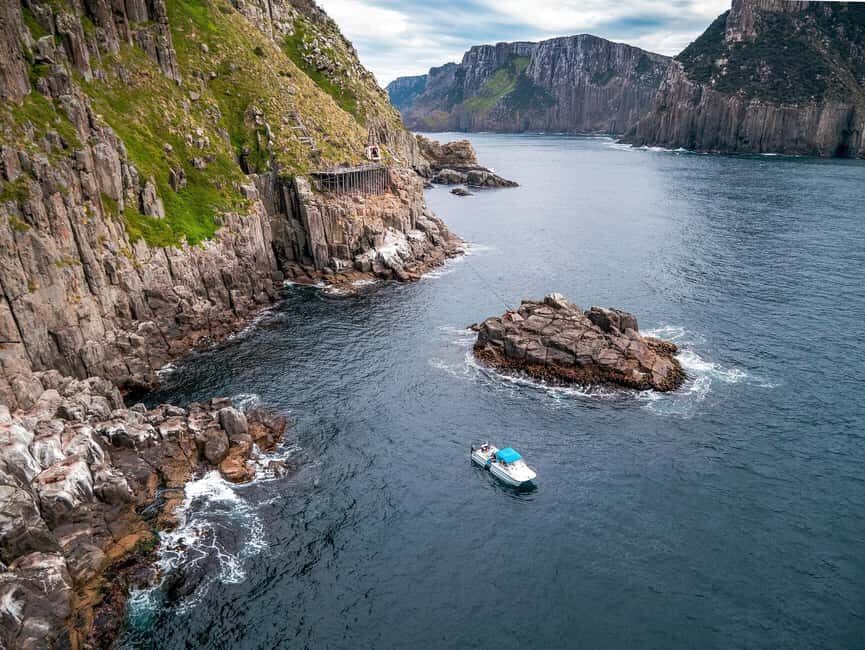 From Hobart: Three Capes Walking Tour - 4 Days - Accommodation and Meals