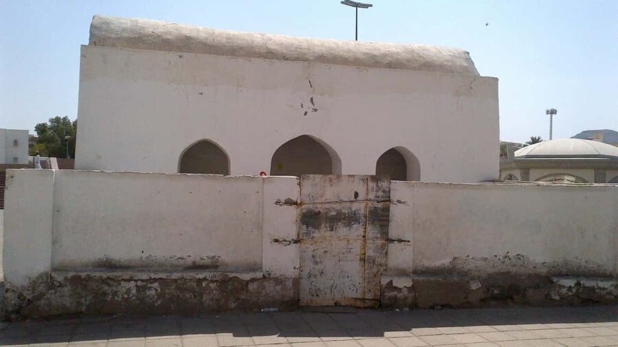 From Madinah: Half-Day Ziarah Tour - Highlights of the Tour Experience