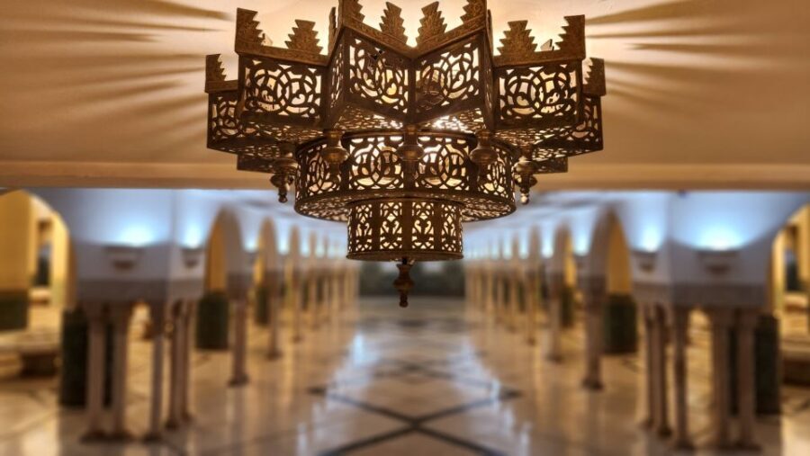 From Marrakech: 2-Day Casablanca Tour with Accommodation - Transportation & Comfort