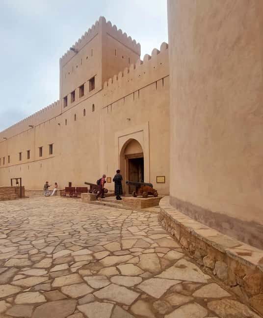 From Muscat: Nizwa and Jebel Akhdar Tour with Lunch - Discovering Birkat Al Mouz and Its Heritage