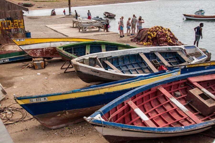From Sal Island: Blue Eye, Salt Lake, Lemon Sharks, Palmeira - FAQ