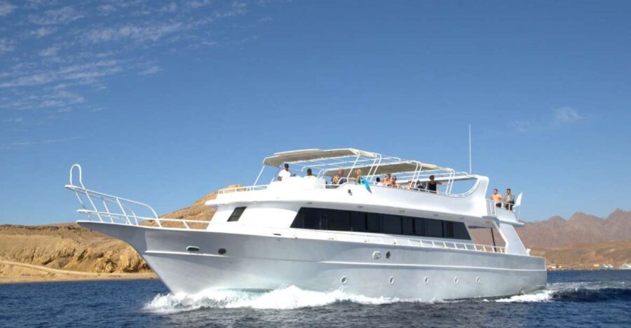 From Sharm: Ras Mohammed Cruise with Island Visit and Lunch - What Makes This Tour Special?
