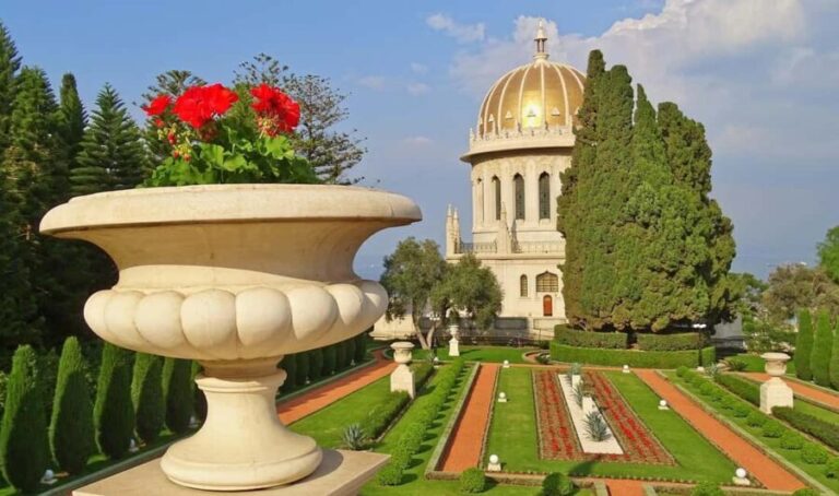 From Tel Aviv Area: Caesarea, Haifa and Acre Tour in Russian - An In-Depth Look at the Tour Experience