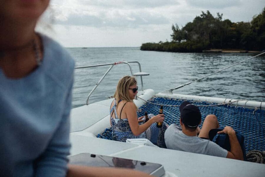 Full-day Catamaran Cruise to Ile aux Cerfs with Lunch - Booking and Planning
