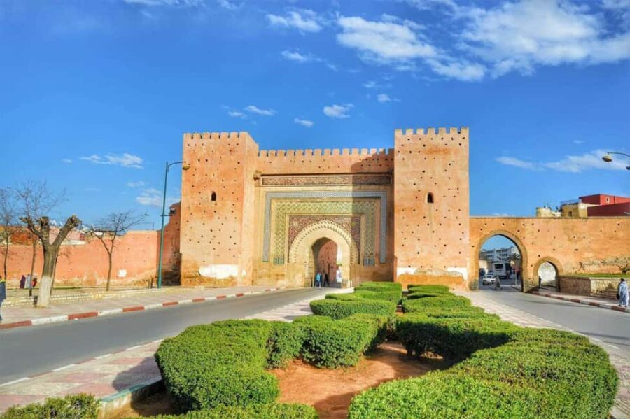 Full-Day Cultural Tour From Fes: Explore Volubilis & Meknes - Detailed Breakdown of the Itinerary