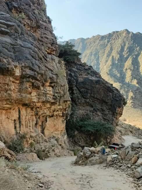 Full-Day to Wadi Bani Awf-Balad Sayt-Nakhal Fort-Hot Spring - FAQs