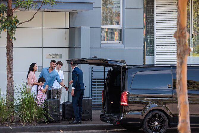 Gold Coast Airport: Shared Transfer to Gold Coast Suburbs - Who Should Consider This Transfer?