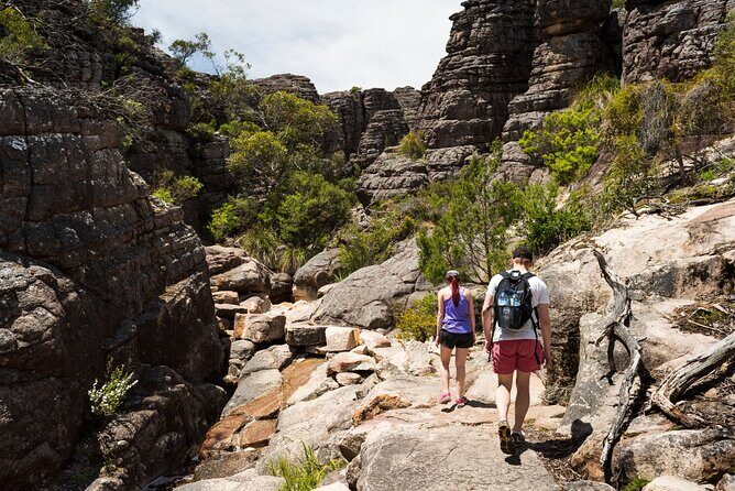 Grampians National Park Small-Group Eco Tour from Melbourne - Guides and Experience
