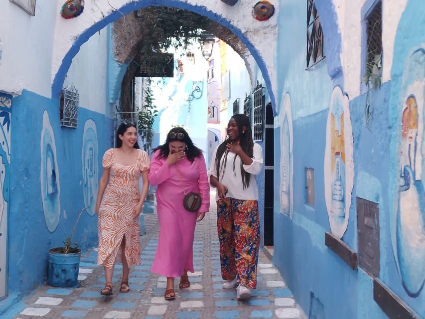 Group Day Trip From Fes to Chefchaouen with Local Guide - Transportation and Practical Aspects