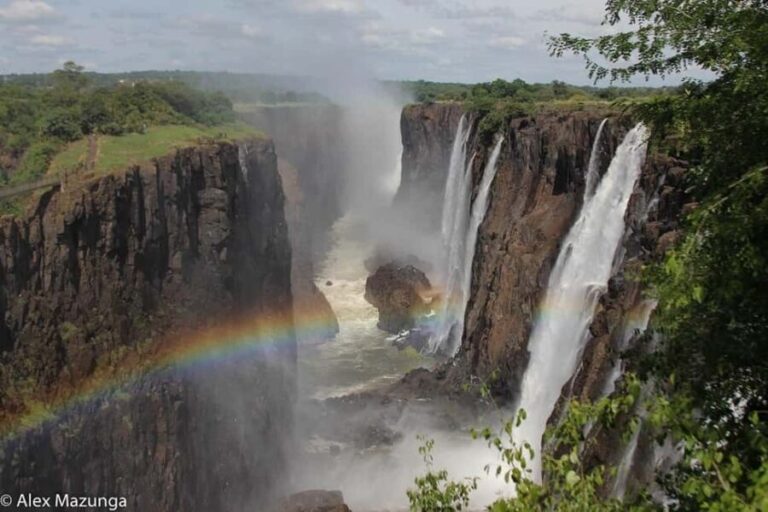 Guided Tour of The Falls - What to Expect on the Guided Tour of Victoria Falls