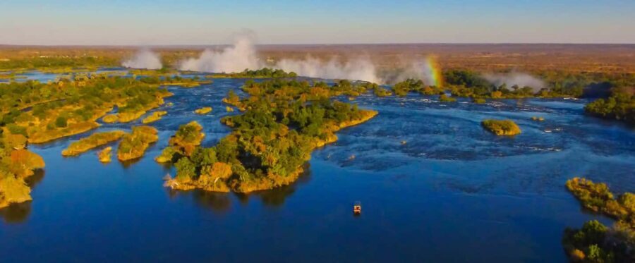 GUIDED TOUR OF THE VICTORIA FALLS ON THE ZAMBIAN SIDE - What Makes This Tour Stand Out?