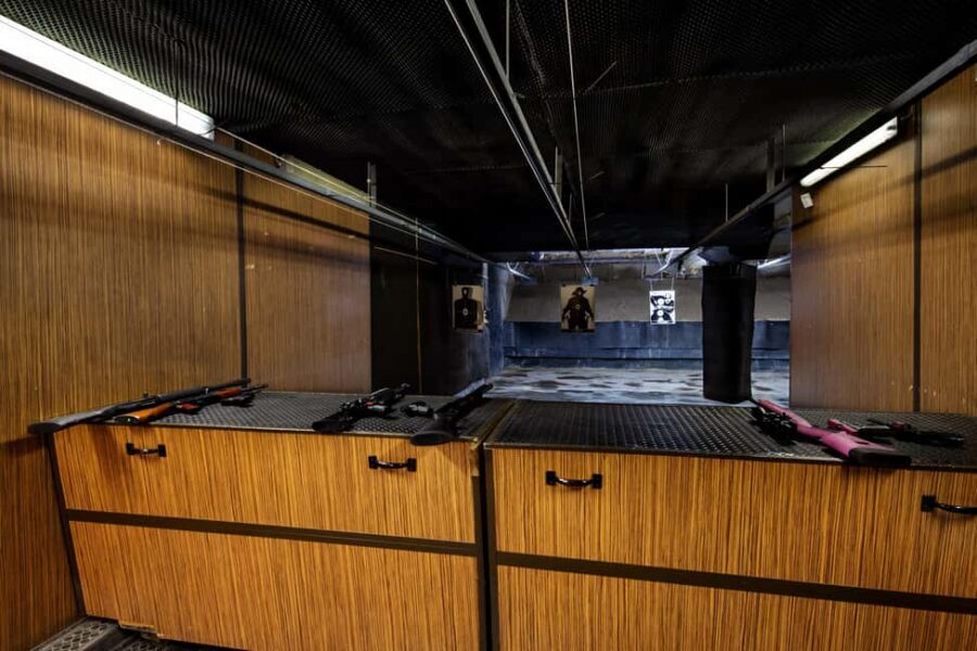 Gun Fun - Femme Fetal Indoor shooting - The Experience in Detail