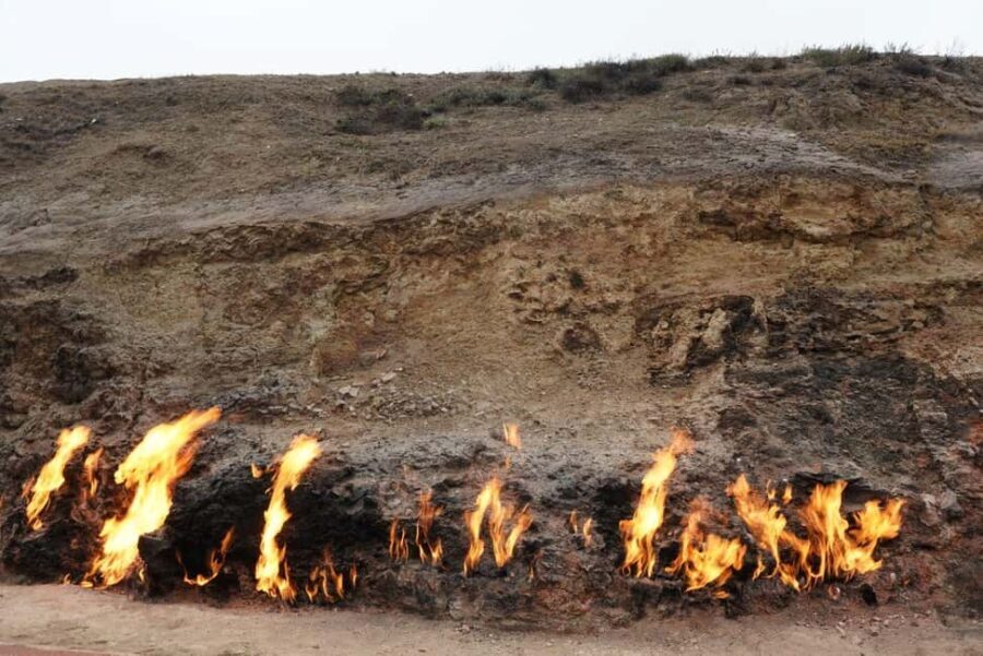 Half Day Ateshgah-Fire Temple & Yanardag-Fire Mountain tour - Why This Tour Offers Great Value