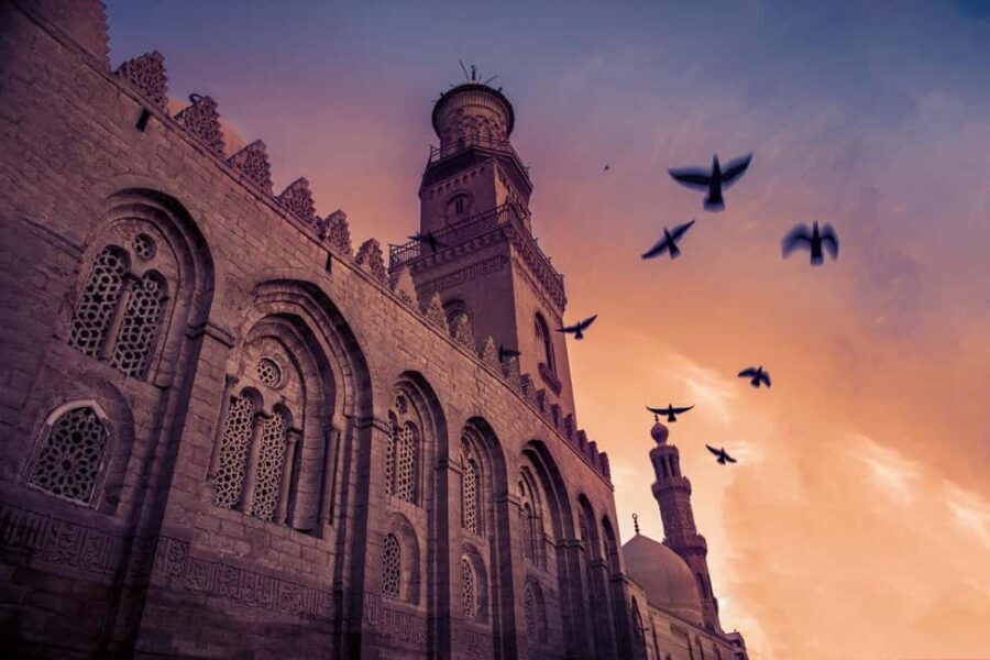 Half Day Tour: El Moez Street, Al Azhar Park and Bazar - Exploring El Moez Street