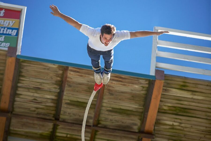 Hanmer Springs: 35-Meter Bungy Jump off Waiau Bridge - The Scenic Backdrop and Why It Matters